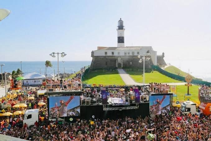 Lindo, Decorado, Na Praia Da Barra, Em Salvador! Exterior photo